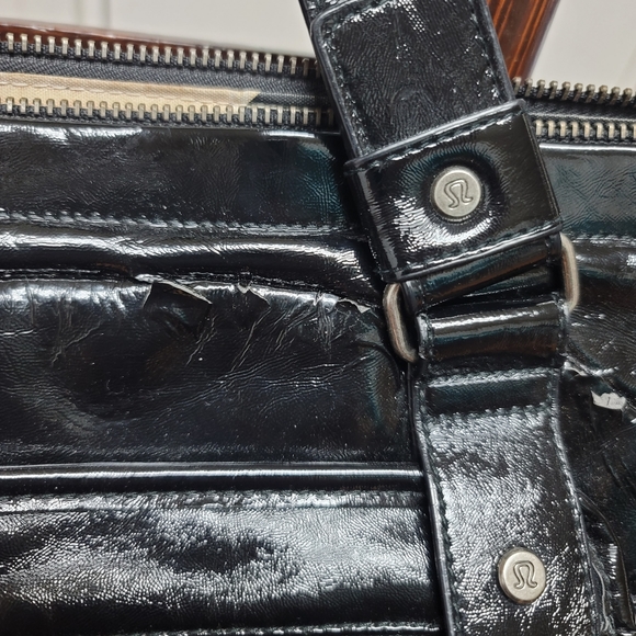 Lululemon Gym/Shoulder Bag - Picture 7 of 14